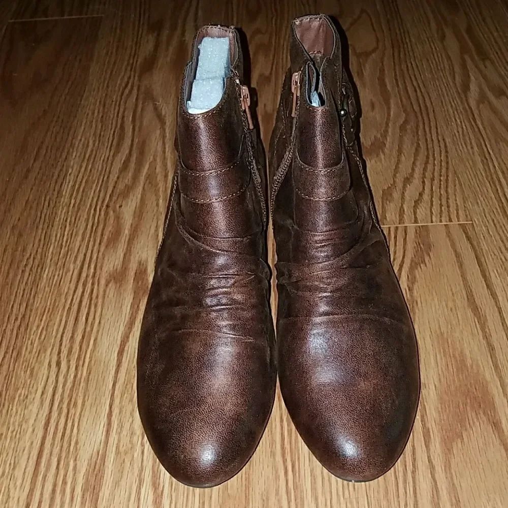Kim Rogers brown ankle boots Sz. 8 NWOB